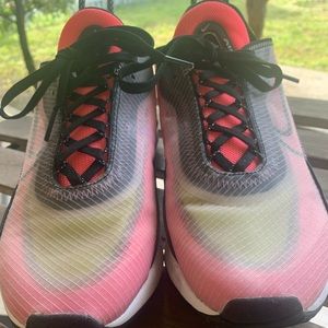 Nike Air Max 2090 Sneakers